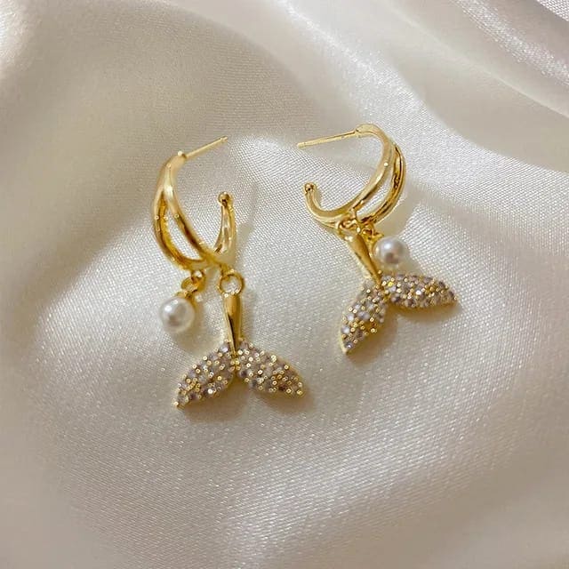 Korean Golden Fish Tail Earrings